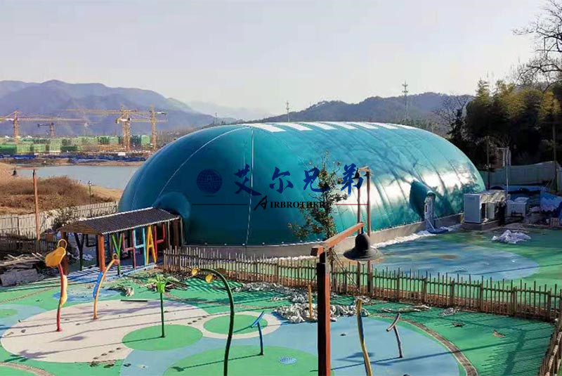 對于霧霾天，氣膜體育館解決方案