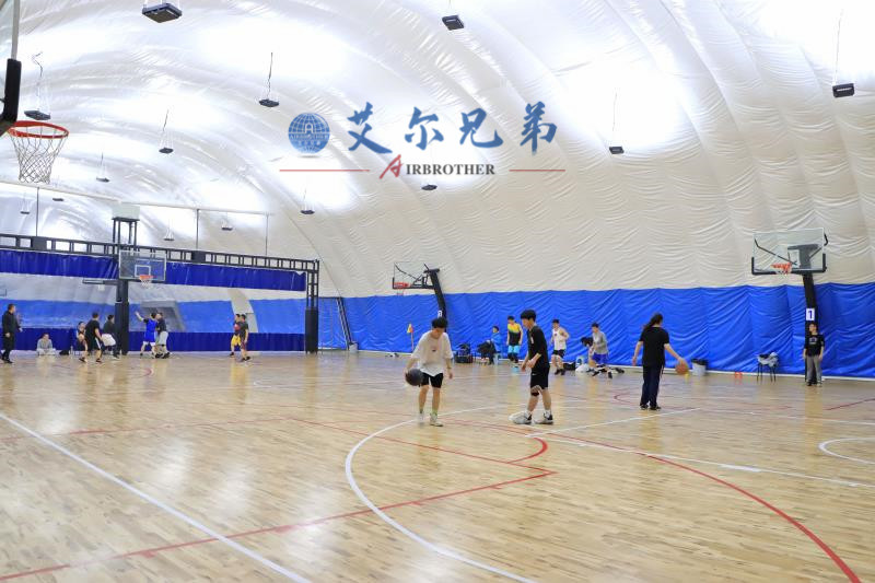 建一個(gè)氣膜室內(nèi)球館需要多少錢？
